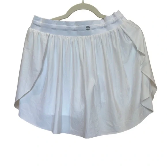 Senita Catalina Skort – White – Size Medium - Picture 3 of 4